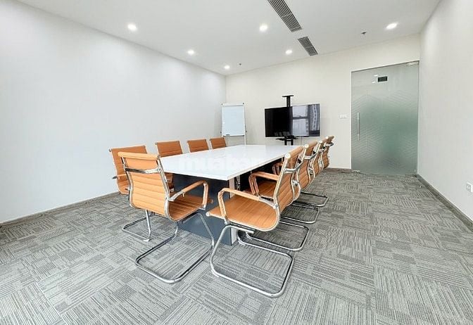 Cho thuê bàn ​​làm việc chung tại Regus Epic Tower