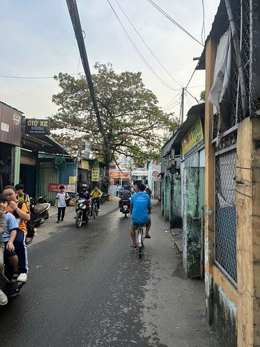 Bán dãy nhà trọ 187m2 mặt đường số, p Bình Trưng Tây Quân 2 cũ 