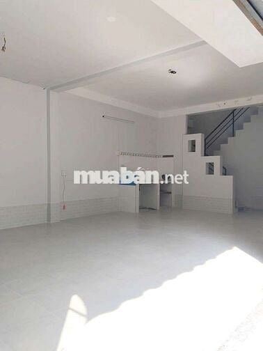 Cho thuê nhà hẻm xe tải thông-Gần Bệnh Viện QUẬN 8 4,5x20m có 2 sân