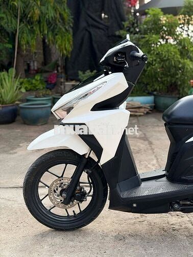 Honda Vario 150cc 2017 Trắng Zin chạm