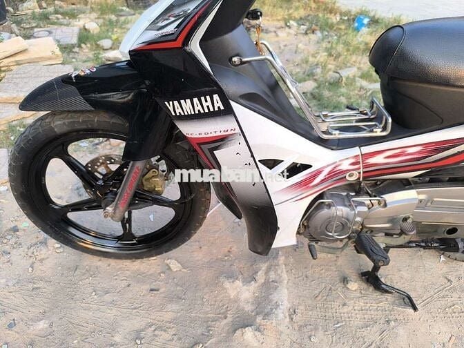Yamaha Sirius RC Đen Trắng Đỏ