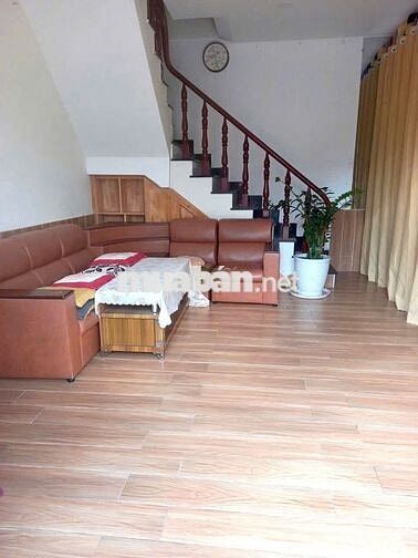 CHO THUÊ NHÀ NGUYÊN CĂN MẶT TIỀN KINH DOANH  2 PHÒNG NGỦ
