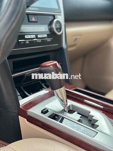 Toyota Camry 2012 2.0E Form mới