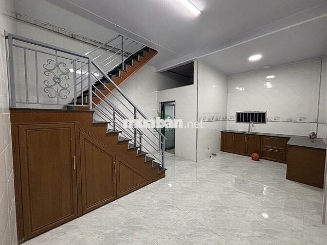 CHO THUÊ NHÀ NGUYÊN CĂN SIÊU RỘNG 1 TRỆT 1 LẦU PHƯỜNG 3