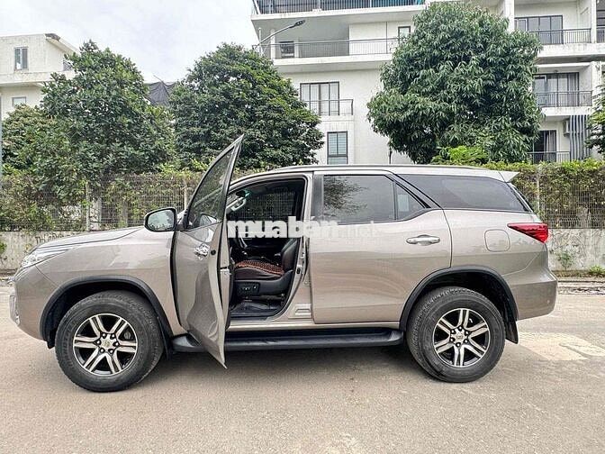 Fortuner 2020 Số tự động 1 cầu nhập khẩu 30G/5 số