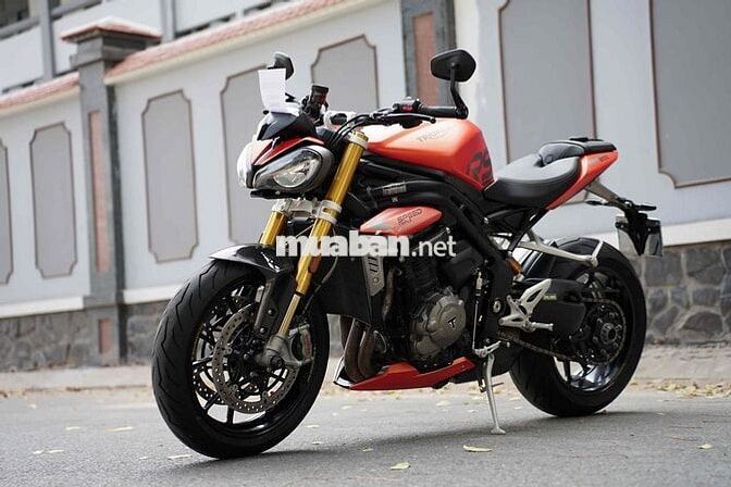 Triumph Triple 1200 Rs 2023 Cam 8000 km