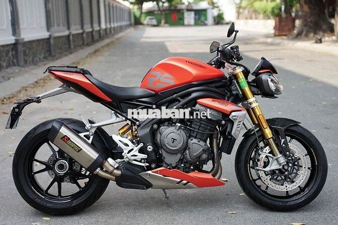 Triumph Triple 1200 Rs 2023 Cam 8000 km