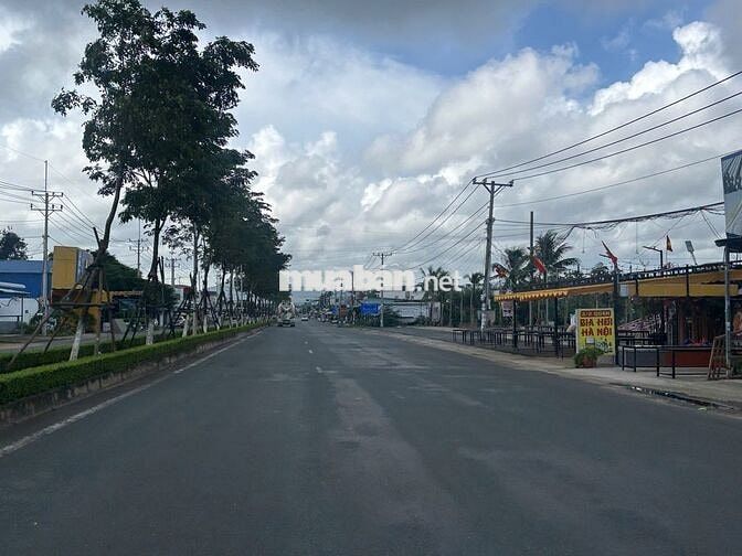 Đất mặt tiền trung tâm Dương Đông