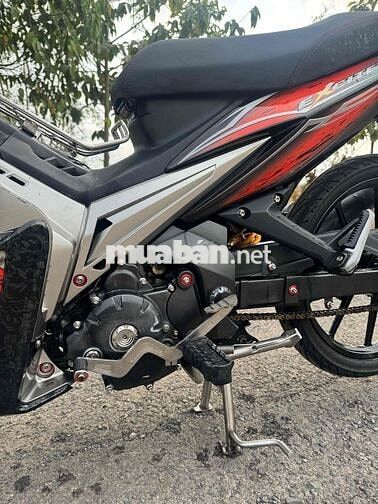Yamaha Exciter 1S94 Bạc Đen Đỏ
