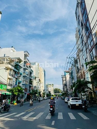 Bán nhà mặt tiền 271 Hoàng Hoa Thám, phường Tân Bình, ngay cổng T3