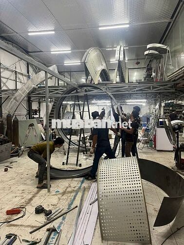 THỢ QUẢNG CÁO,  THỢ PHỤ QUẢNG CÁO