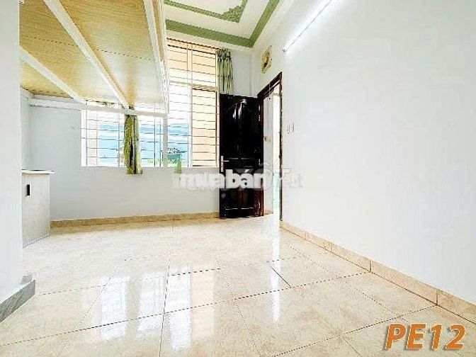 CHO THUÊ PHÒNG NGAY CÔNG VIÊN LÀNG HOA CỬA SỔ THOÁNG