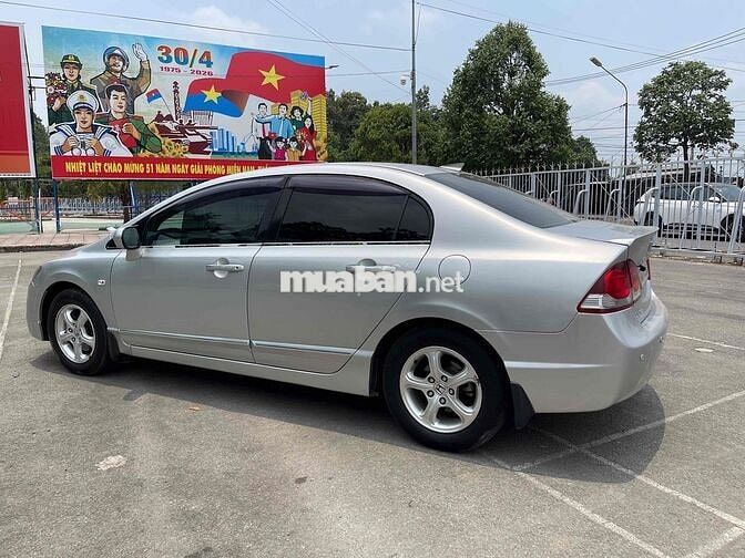 Honda Civic 2011 1.8 Bạc
