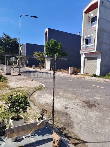 Nhà 1 trệt 2 lầu, đúc 3 tấm giá 4 tỷ