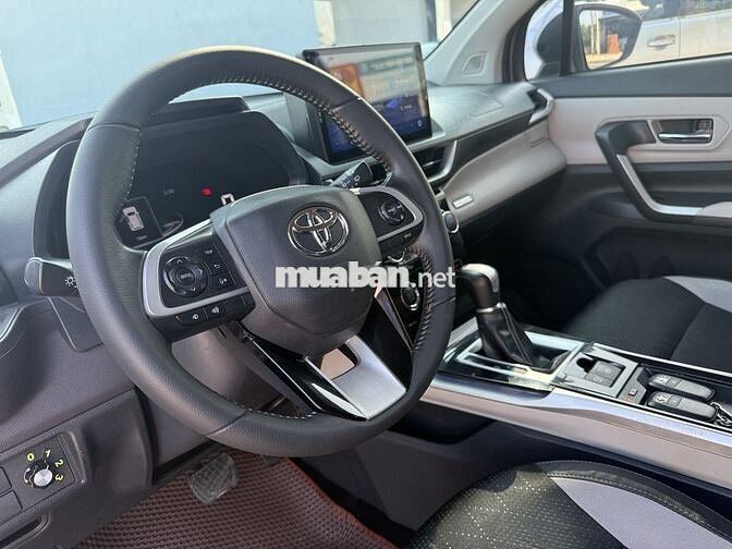 Toyota Veloz 2022 Bạc