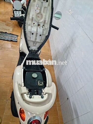 Yamaha Mio Classico màu Kem