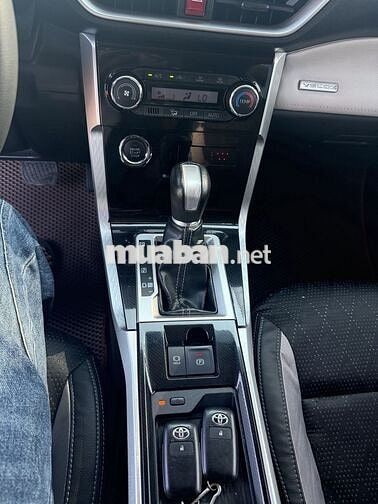 Toyota Veloz 2022 Bạc