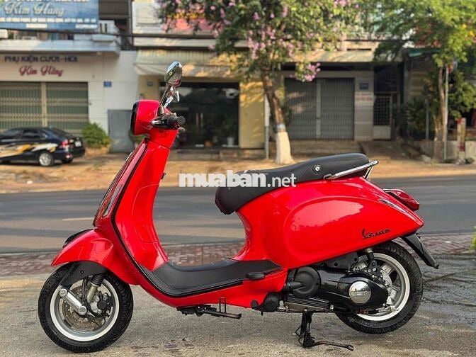 Piaggio Vespa Primavera Đỏ