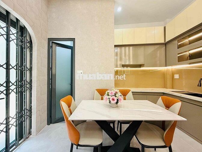 BÁN GẤP NHÀ MƠI 854/44/25 thống nhất