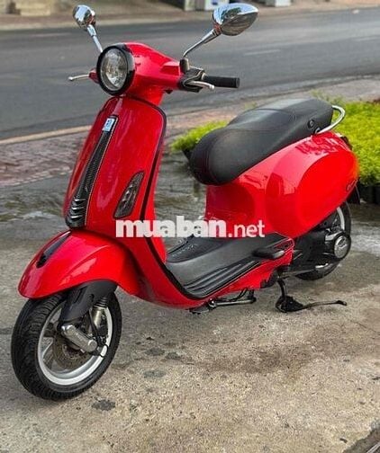 Piaggio Vespa Primavera Đỏ