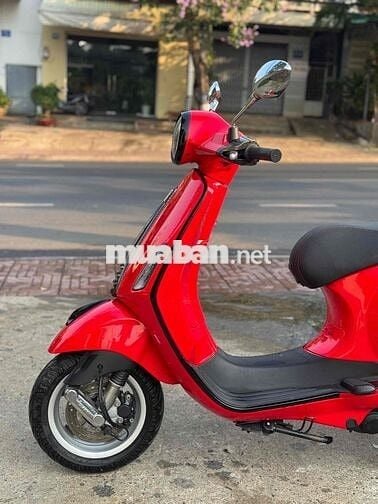 Piaggio Vespa Primavera Đỏ