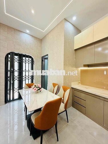 BÁN GẤP NHÀ MƠI 854/44/25 thống nhất