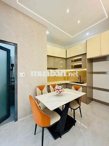 BÁN GẤP NHÀ MƠI 854/44/25 thống nhất