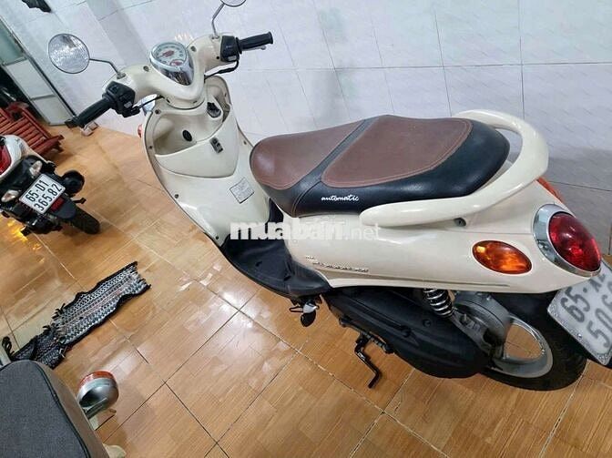 Yamaha Mio Classico màu Kem