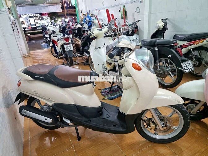 Yamaha Mio Classico màu Kem