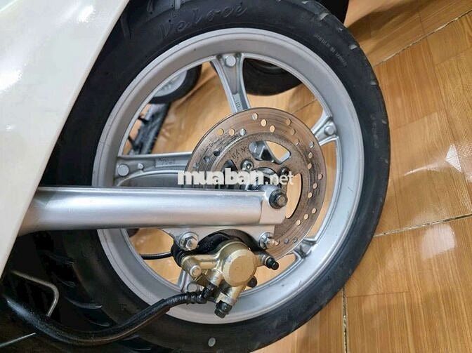 Yamaha Mio Classico màu Kem