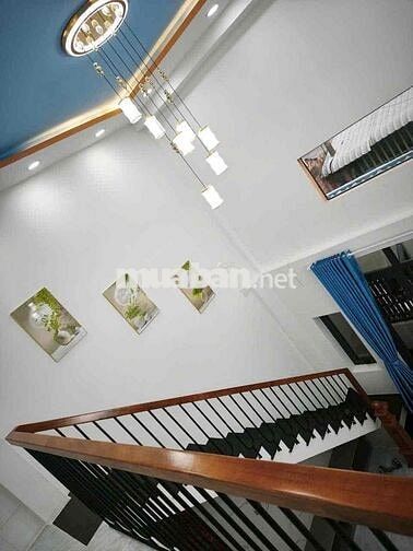 cần bán nhà sổ hồng riêng . hóc môn