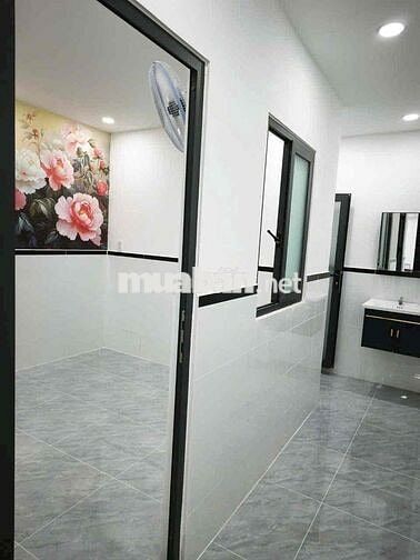 cần bán nhà sổ hồng riêng . hóc môn