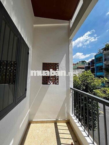 Cho thuê nhà mặt tiền thuận tiện kinh doanh, vị trí đẹp