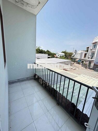 Nhà 2 phòng 1ml KdC Hưng pHú 2