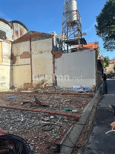 Bán đất mặt tiền công viên số D1 cư xá Phú Thọ Hòa, Gò Cẩm Đệm - 4*11