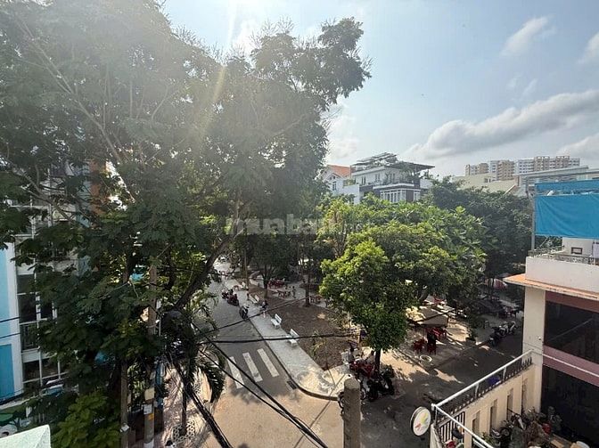Bán đất mặt tiền công viên số D1 cư xá Phú Thọ Hòa, Gò Cẩm Đệm - 4*11