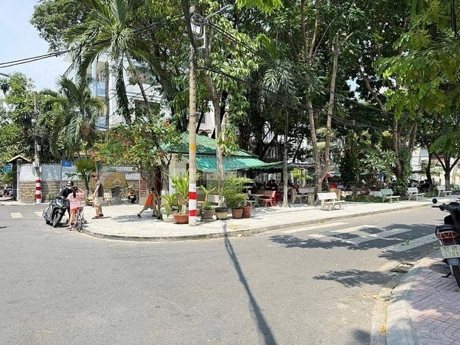 Bán đất mặt tiền công viên số D1 cư xá Phú Thọ Hòa, Gò Cẩm Đệm - 4*11