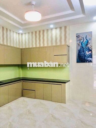 4 PHÒNG HẺM XE TẢI NGAY ỦY BAN QUẬN 