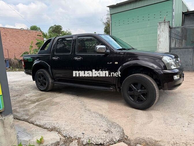 Isuzu D-Max Nâu