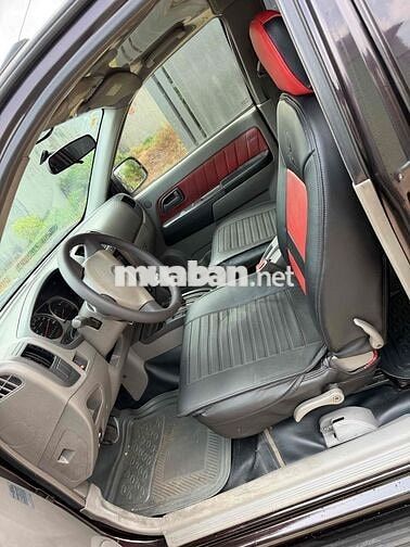 Isuzu D-Max Nâu