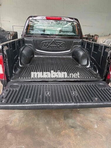 Isuzu D-Max Nâu