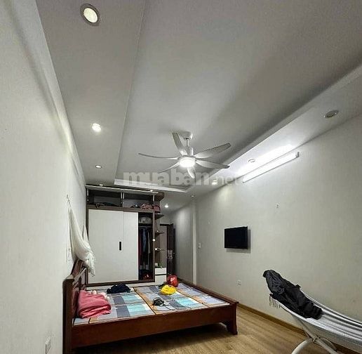NHÀ  XUÂN ĐỈNH – NGÕ RỘNG, GẦN Ô TÔ TRÁNH – 2 THOÁNG TRƯỚC SAU.