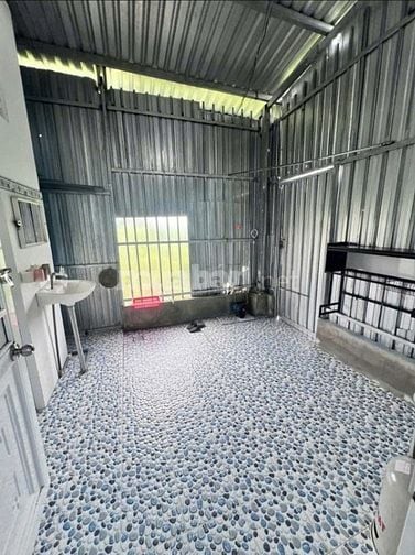 Cần bán gấp nhà DT 168m2 ở chợ Phước Thạnh - Củ Chi giá 750 triệu.