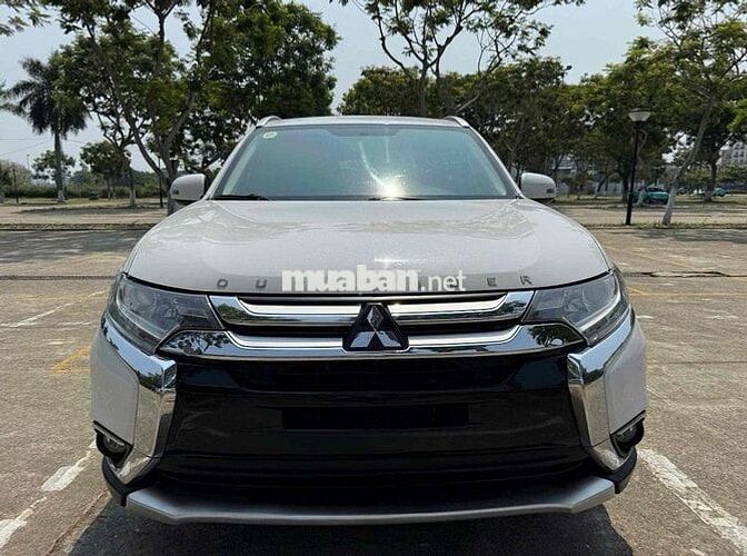 Mitsubishi Outlander 2.0 Trắng sản xuất 2019