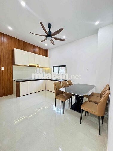 NHÀ MẶT TIỀN SƯƠNG NGUYỆT ÁNH MỚI 100%