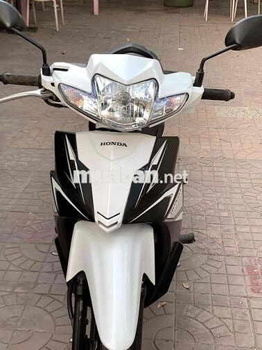 Honda Blade 2018 Trắng đen