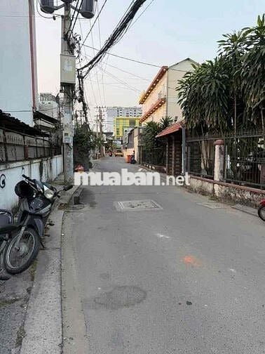 Cho thuê nhà nguyên căn hẻm xe tải thông Phan huy ích p 12 giá 7 tr