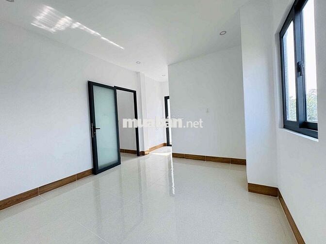NHÀ MẶT TIỀN SƯƠNG NGUYỆT ÁNH MỚI 100%