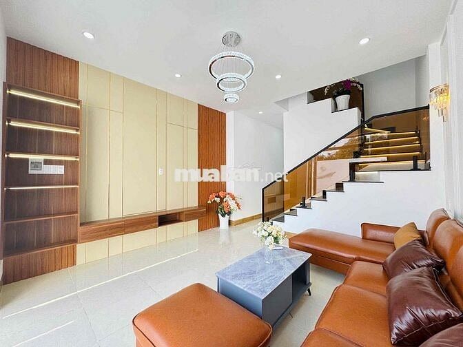 NHÀ MẶT TIỀN SƯƠNG NGUYỆT ÁNH MỚI 100%