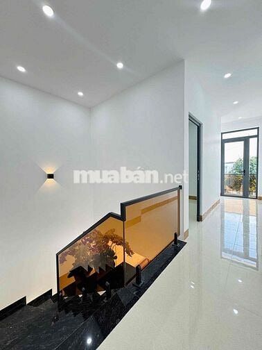NHÀ MẶT TIỀN SƯƠNG NGUYỆT ÁNH MỚI 100%